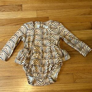 Kate Quinn ruffle long sleeve ballerina bubble 2T 70’s retro suns print